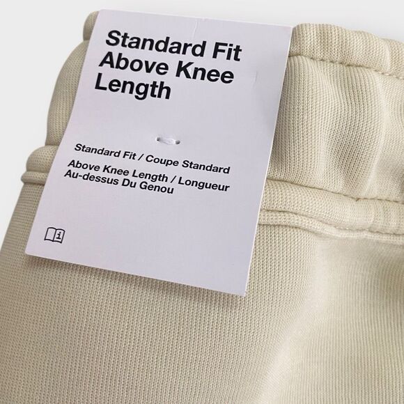 Nike Sportswear Tech Fleece Light Khaki Cream Black Shorts FB8171-234 New - Picture 8 of 11